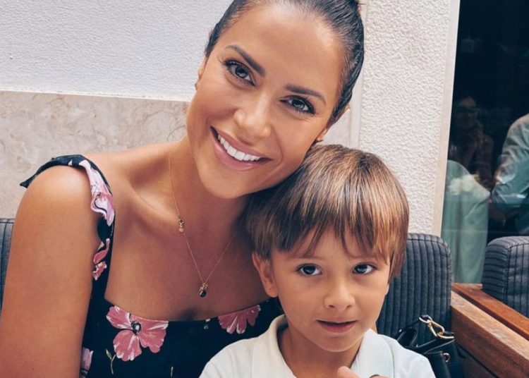 Dania Neto e Salvador