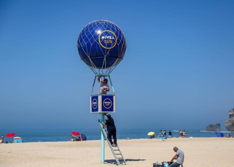 Bola gigante da NIVEA