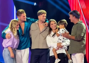 David Carreira surpreendido pela família em dia de aniversário